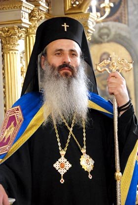 Cuvântul ierarhului: Biserica, singura hrănitoare autentică a umanităţii 94782