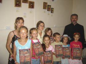Expoziţia micilor iconari de la Rediu Aldei 94917