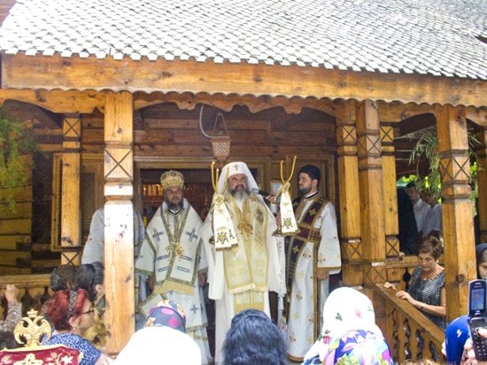 „Schimbarea la Faţă ne arată legătura între suferinţa Crucii şi slava Învierii” 94986