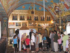 Biserica parohiei Poiana din judeţul Suceava, resfinţită după trei secole 95019