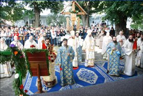 Sfântul Cuvios Iosif de la Văratec, prăznuit în cea mai mare mănăstire de maici din ţară 95075