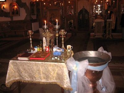 Botezul, prima uşă către mântuire 95092