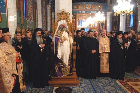 „La Sihăstria se vede cum rugăciunea şi lucrarea de zidire duhovnicească se armonizează” 95260