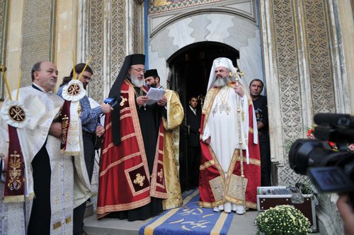 Acasă la Sfinţii Iachint, Neagoe şi Ioanichie 95434