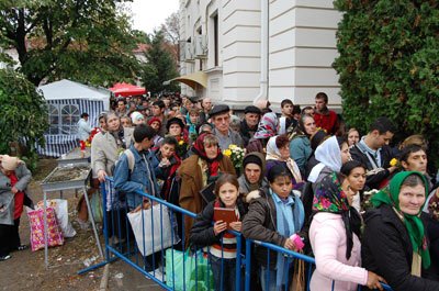 Pelerinii Sfintei Cuvioase Parascheva 95590