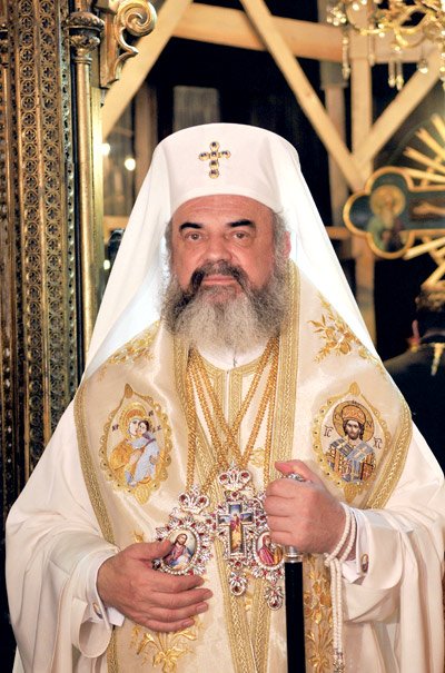 Hristos Domnul dăruieşte tinerilor bucuria învierii 95626