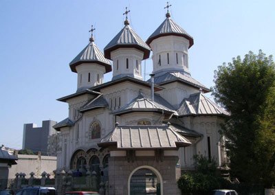 Cateheze şi meditaţii pe teme scripturistice, liturgice şi morale la Biserica „Buna Vestire - Belu“ 95650