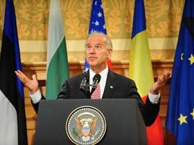 Noul sistem antirachetă „protejează fizic Europa, dar şi Statele Unite“ 95692