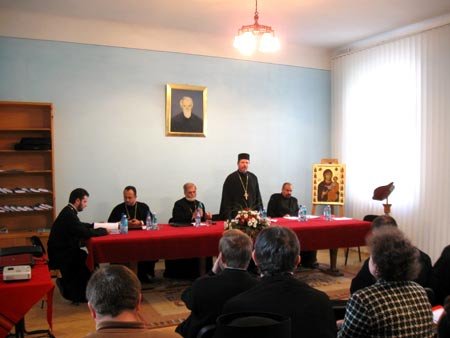 Sfinţii Capadocieni, elogiaţi în cadrul Simpozionului Internaţional „Ştiinţa Teologiei şi Ştiinţele vremii“ 95755