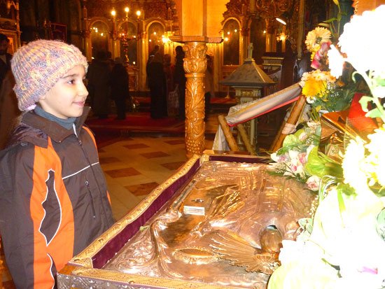 „Copiii nu prea vin la biserică pentru că le place mai mult la calculator“ 95773