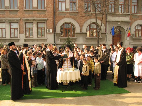 Centrul „Speranţa“ a fost inaugurat la Galaţi 96084