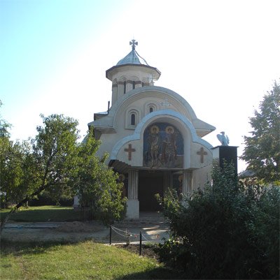 Cum se putea construi o biserică în timpul comunismului 96100