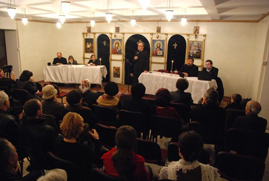 Simpozion la Biserica „Adormirea Maicii Domnului“ - Galata : „Hristos, Calea, Adevărul şi Viaţa“, ediţia a XIII-a 96129