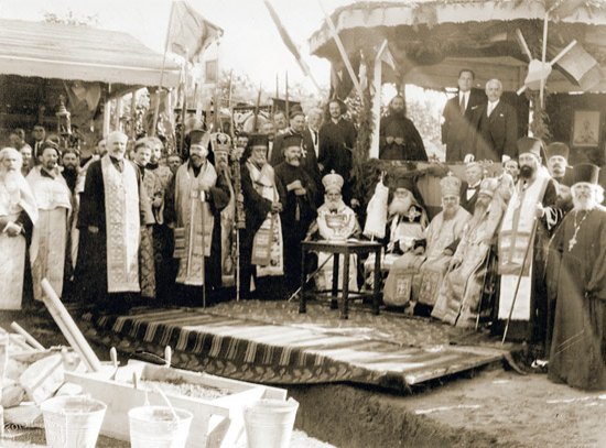 Zidirea şi sfinţirea catedralei şi a reşedinţei episcopale din Bălţi 96145