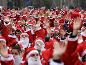 Studenţii din Bucureşti, ajutoarele lui Moş Crăciun 96190
