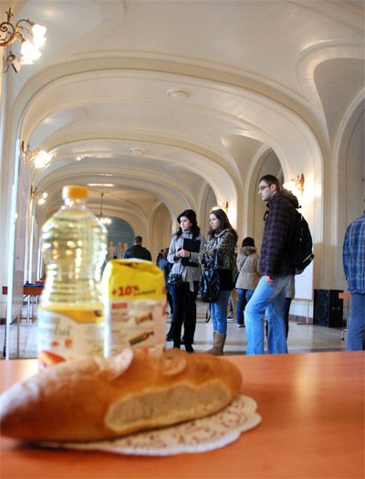 „Pentru cei tineri, comunismul este un basm“ 96235