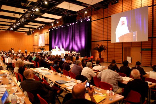 Iulie: Primul patriarh român în Franţa, după 70 de ani 96337