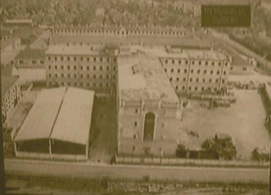 Crăciunul în temniţe 96349