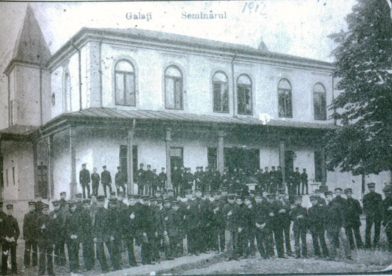 Memoria Bisericii în imagini: Seminarul teologic din Galaţi 96354