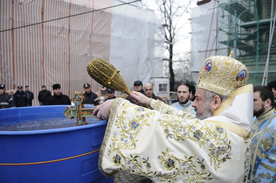 Ziua sfinţirii apelor 96409