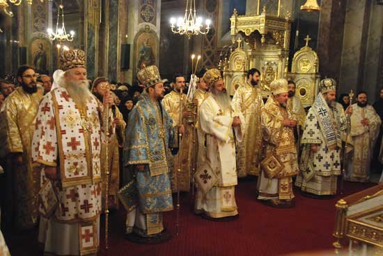 „Cu toţii, la Botez, am fost purtaţi pe braţe de preot pentru a fi îmbisericiţi“ 96719