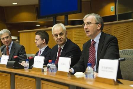 „Care este rolul convingerilor religioase, după Tratatul de la Lisabona?“ 96739