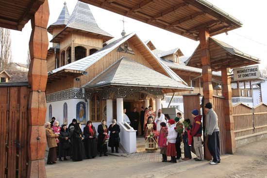 „Ascultarea noastră este o misiune apostolească“ 96772