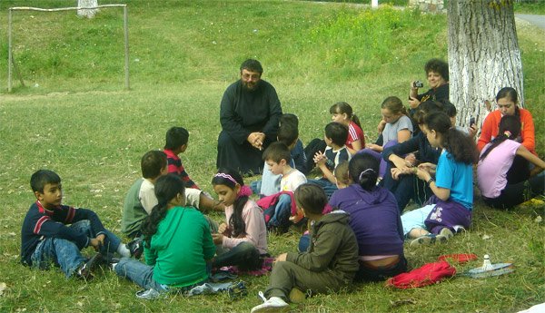 „Aceşti copii sunt biserica mea“ 96720