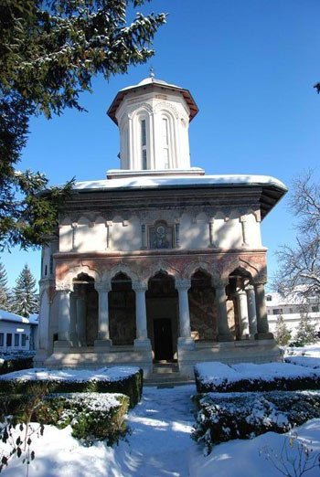 Balamuci, străveche vatră sihăstrească a Codrilor Vlăsiei 96827