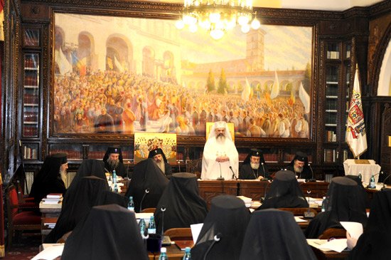 Retrospectivă: Hotărâri importante în cadrul lucrărilor Sfântului Sinod al BOR 96847