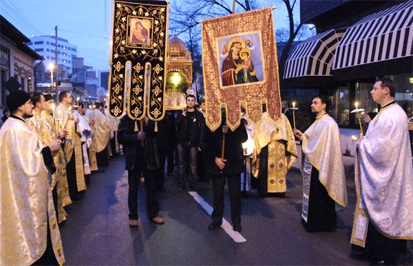 „Lumina Ortodoxiei: Icoana - fereastră către Dumnezeu“ 96916