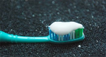 Cum prevenim cariile dentare 97081