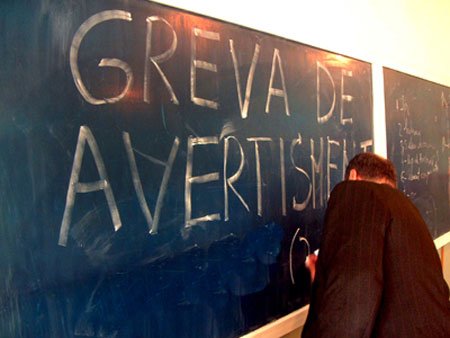 Profesorii se pregătesc de proteste 97113