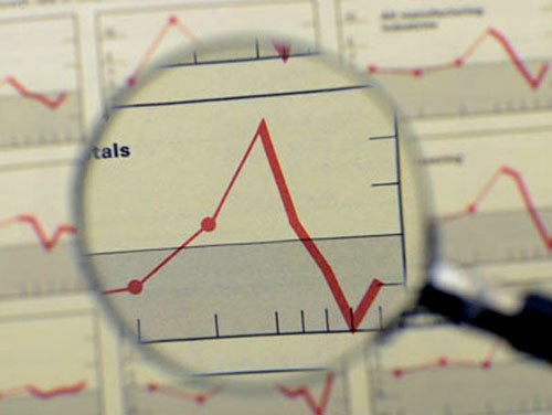 Analiştii estimează scăderea ratei inflaţiei de la 5,2% la 4,6% 97131