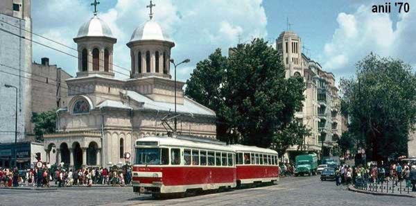 Memoria Bisericii în imagini: Biserica Sfântul Ioan din Piaţa Unirii 97140
