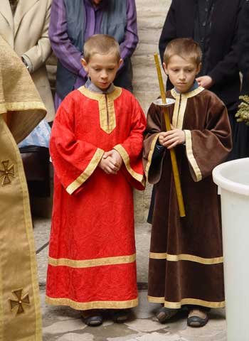 Discipoli ai lui Enescu şi slujitori în biserică 97178