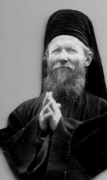 Memoria Bisericii în imagini: Părintele Dometie Manolache de la Râmeţ 97222