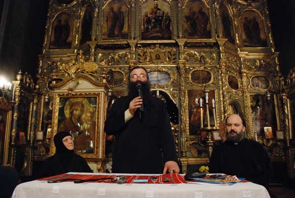 „Noi trăim împărăţia cerurilor“ 97327