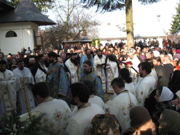 „Buna Vestire deschide calea omului către rai“ 97346