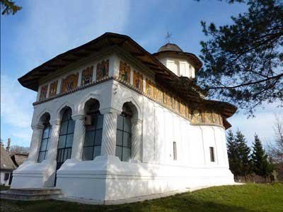 Activităţi catehetice şi revistă parohială la Valea Danului 97358