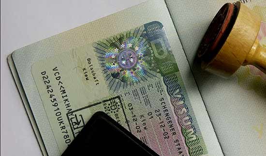 Pe 5 aprilie intră în vigoare Codul european al vizelor 97441