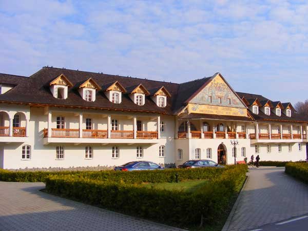 Capelanii de închisoare din Europa se întâlnesc la Sâmbăta de Sus 97634