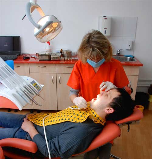 Tot ce trebuie să ştim despre proteza dentară 97631