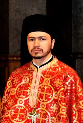 Răspunsuri duhovniceşti: Monahii ţin mintea la Dumnezeu şi trăiesc în lume 97656