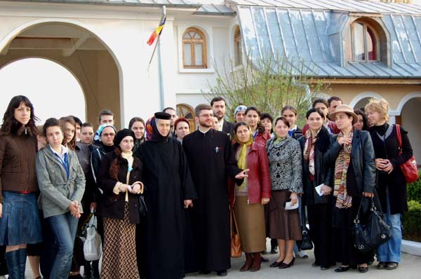 Oră practică de religie, pelerinaj la mănăstiri 97704