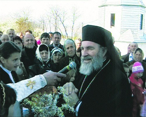 Sărbătoare pe malul Siretului, la resfinţirea Bisericii „Sf. Nicolae“ 97702