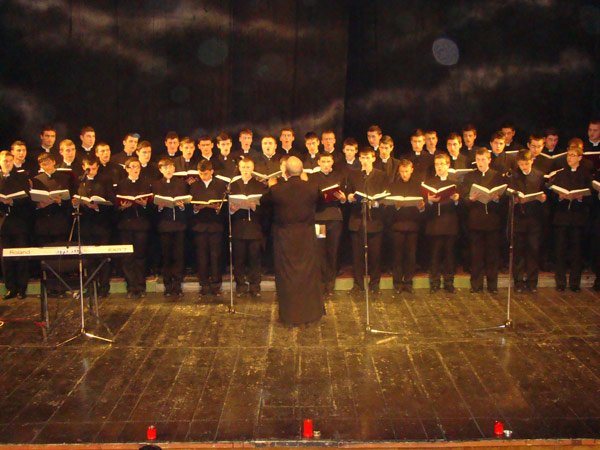 Seminarul Teologic din Botoşani, implicat prin activităţi religioase şi social-culturale la zilele oraşului 97756