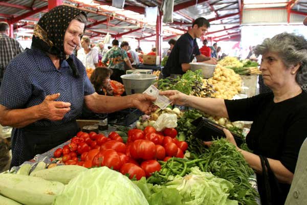 Ţăranii îşi vor putea vinde produsele pe baza certificatului de producător 97817