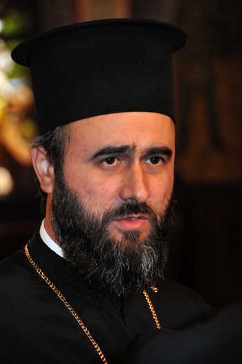 Preot, medic, psiholog - doar împreună pot ajuta un dependent 97840