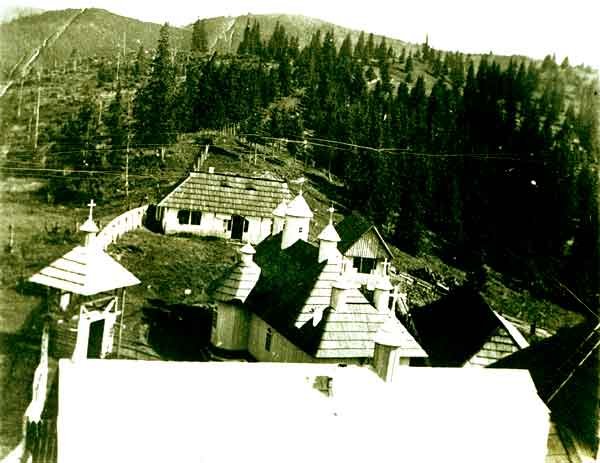 Schitul Piatra Tăieturii înaintea demolării comuniste 97843